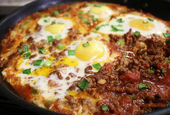 Spicy Keto Ground Beef and Eggs