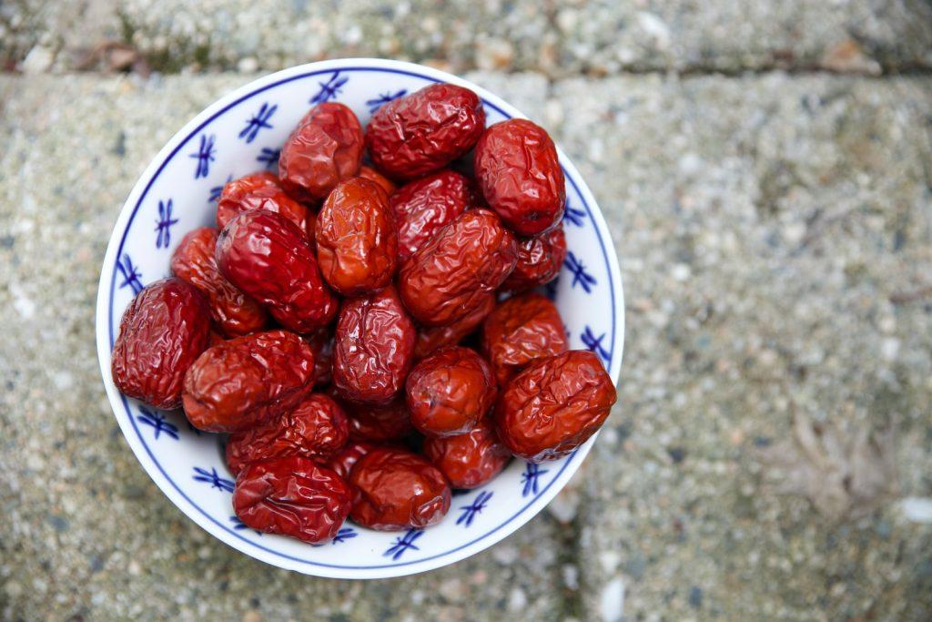 are dates keto friendly