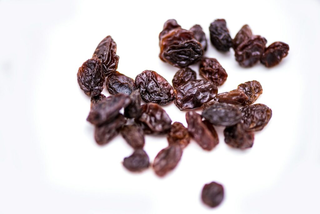 are raisins keto-friendly?